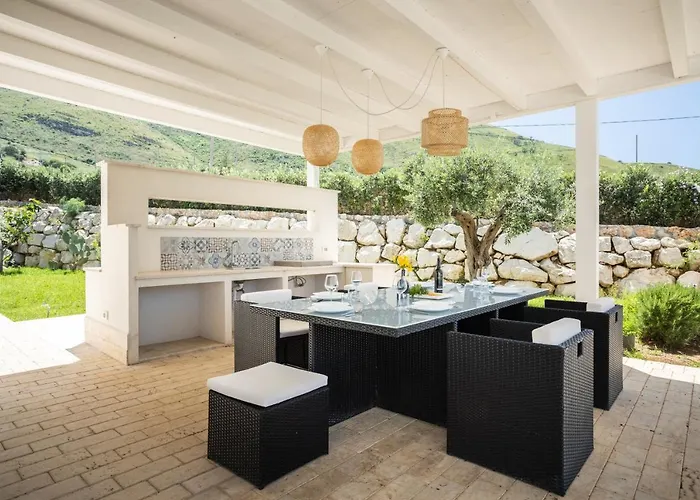 Grande Privata Con Piscina A Scopello