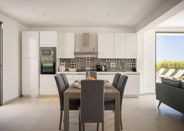 Villa Grande Privata Con Piscina A Scopello